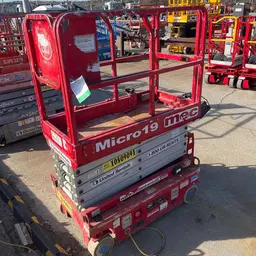 2018 MEC MICRO 19 Scissor Lift