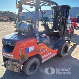 2020 Toyota 8FGU30 Warehouse Forklift