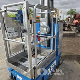 2019 Genie GR-20 Self-Propelled One-Person Lift