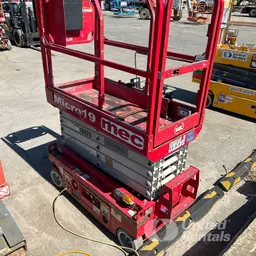 2018 MEC MICRO 19 Scissor Lift