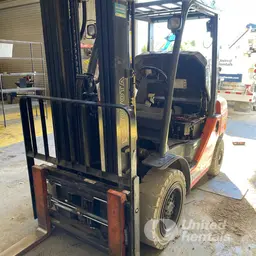 2019 Toyota 8FGU30 Warehouse Forklift