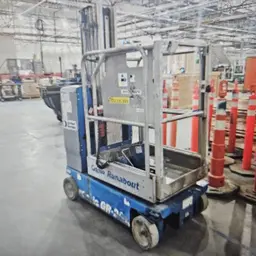 2018 Genie GR-20 Self-Propelled One-Person Lift