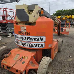 2017 JLG E450AJ Articulating Boom Lift