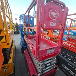 2018 MEC MICRO 19 Scissor Lift