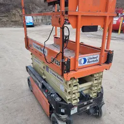 2017 JLG 1932R Scissor Lift
