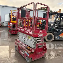 2018 MEC MICRO 19 Scissor Lift