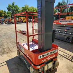 2018 Skyjack SJ12 Self-Propelled One-Person Lift