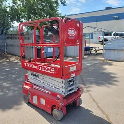 2017 MEC 1330SE Scissor Lift