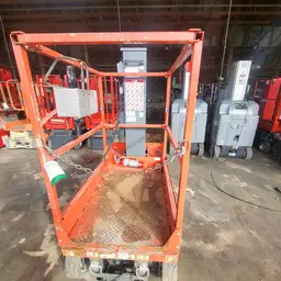 2018 Skyjack SJ12 Self-Propelled One-Person Lift