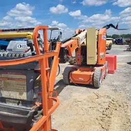 2018 JLG E300AJP Articulating Boom Lift