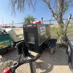 2022 Lincoln Electric LE400 Welder