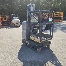2017 JLG 20MVL Self-Propelled One-Person Lift