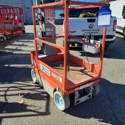 2012 Skyjack SJ12 Self-Propelled One-Person Lift