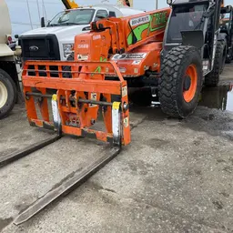 2015 XTREME XR842 Forklift