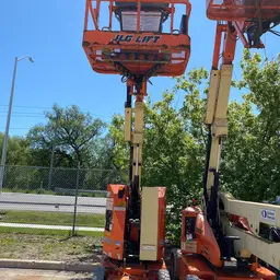 2018 JLG E300AJP Articulating Boom Lift