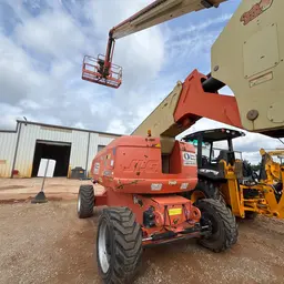 2017 JLG 800AJ Articulating Boom Lift