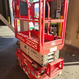 2018 MEC 1330SE Scissor Lift