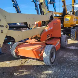 2016 JLG E450AJ Articulating Boom Lift