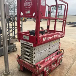 2018 MEC MICRO 19 Scissor Lift