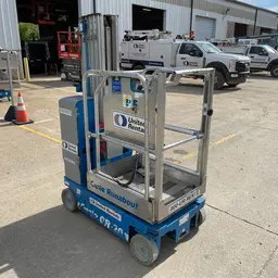 2019 Genie GR-20 Self-Propelled One-Person Lift