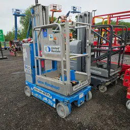 2018 Genie GR-20 Self-Propelled One-Person Lift