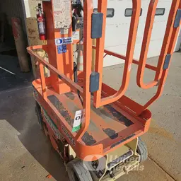 2020 JLG 1230ES Self-Propelled One-Person Lift